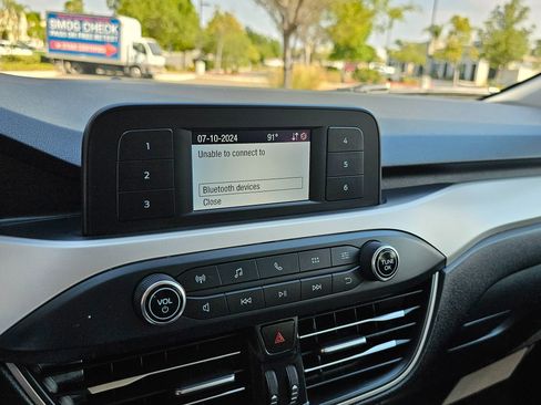 Used 2022 Ford Escape S image 28