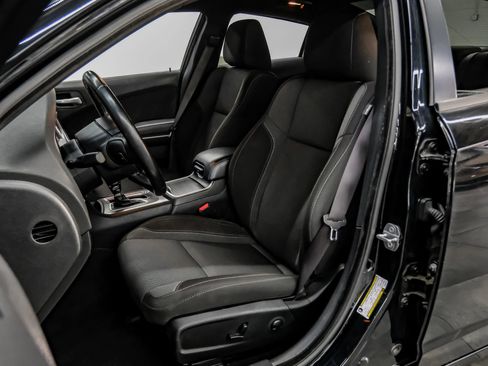Used 2022 Dodge Charger SXT RWD image 42