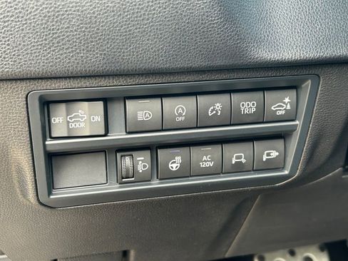New 2026 Toyota Tundra Limited AWD/4WD image 23