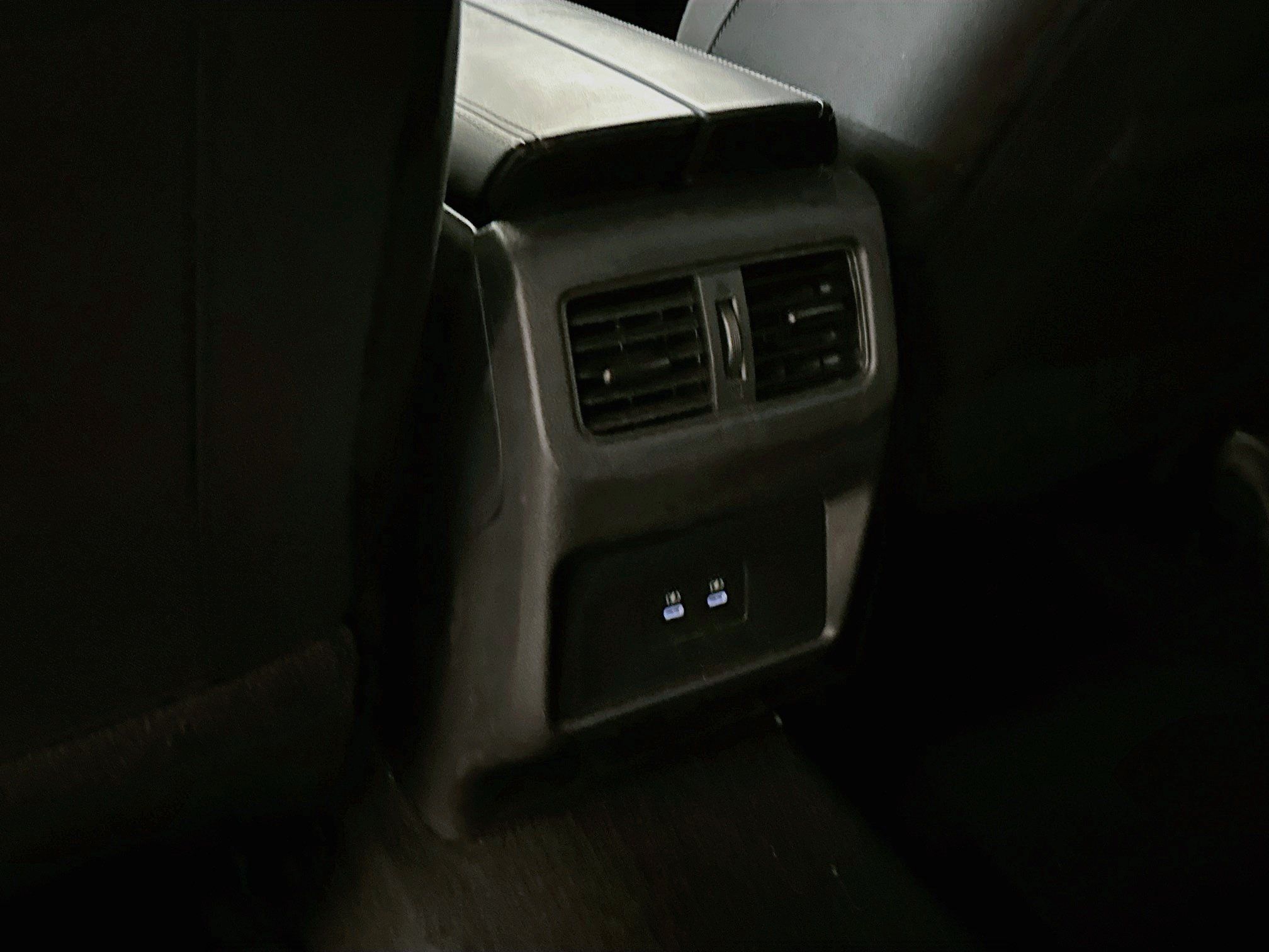 Used 2025 Nissan Rogue SV AWD/4WD image 27