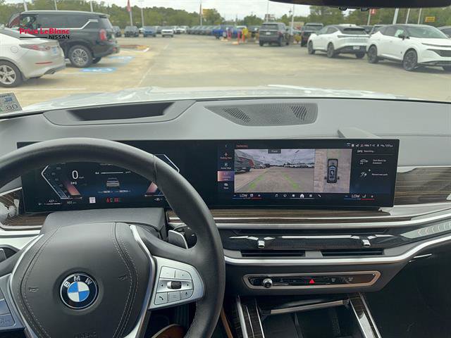 Used 2024 BMW X7 xDrive40i w/ Premium Package AWD/4WD image 13