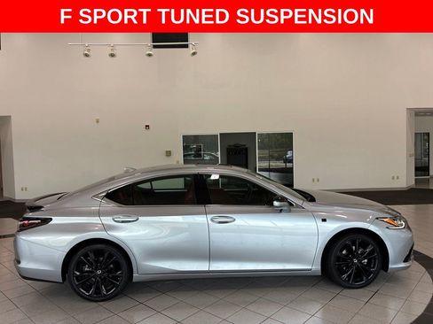 Used 2023 Lexus ES 350 F Sport w/ Accessory Package (Z2) FWD image 13