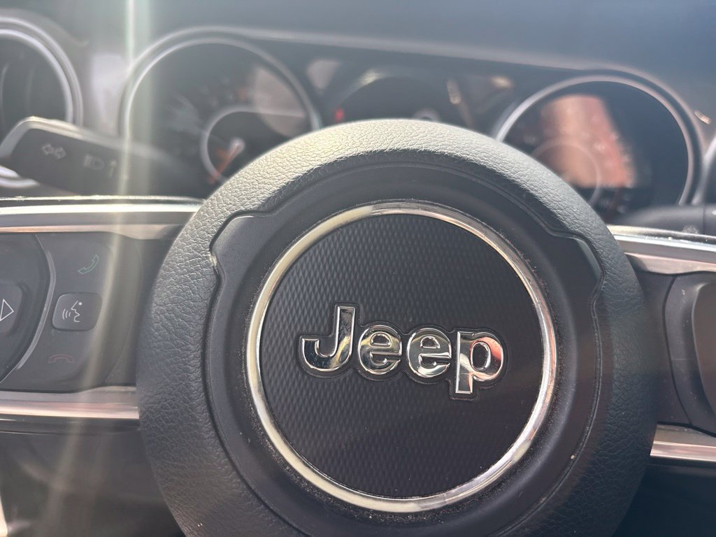 Used 2020 Jeep Gladiator Overland AWD/4WD image 26