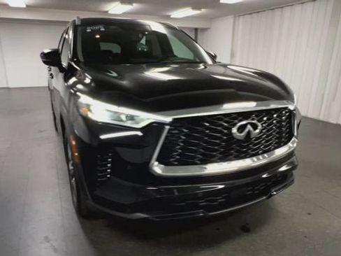 Used 2025 INFINITI QX60 Luxe FWD image 3