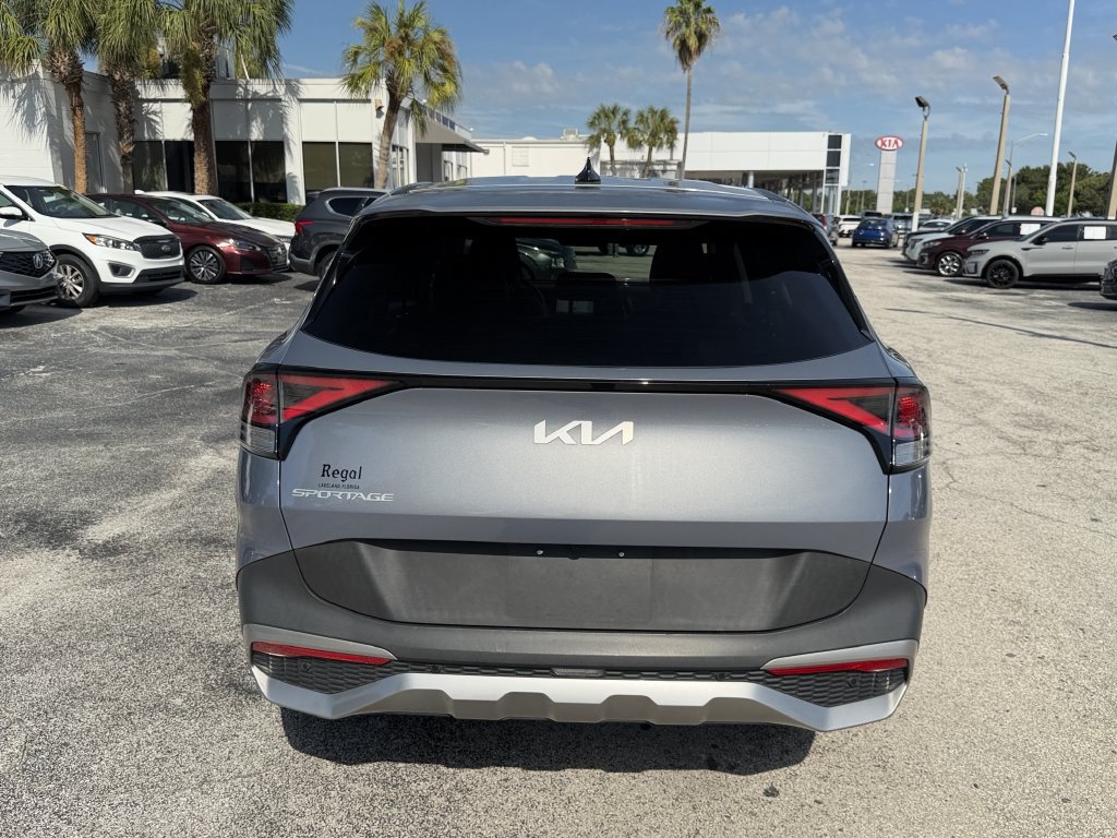 Certified 2023 Kia Sportage EX FWD image 6