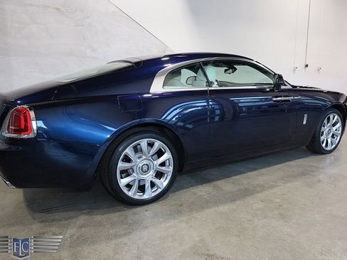 Used 2019 Rolls-Royce Wraith Coupe image 6