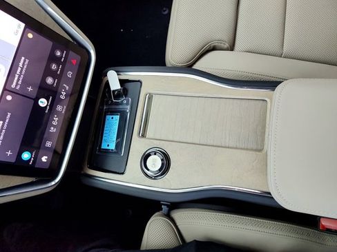 New 2026 Volvo EX90 Plus AWD/4WD image 22