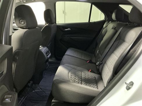 Used 2023 Chevrolet Equinox LT image 31