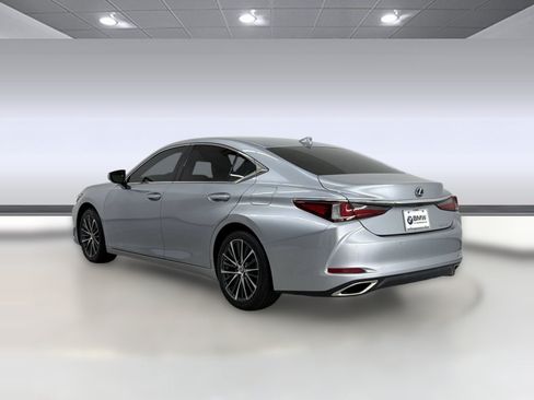 Certified 2023 Lexus ES 350 w/ Premium Package FWD image 3