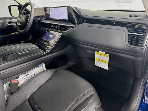 New 2026 INFINITI QX80 Luxe w/ Cargo Package image 39