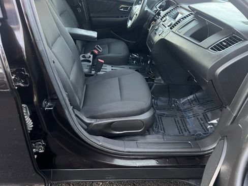 Used 2017 Ford Taurus Police Interceptor AWD image 19