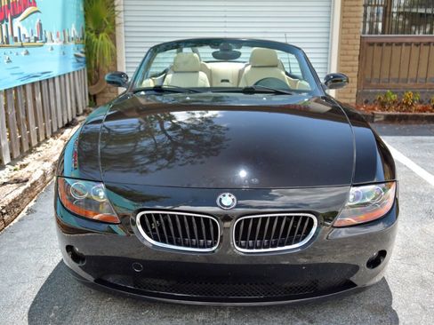 Used 2003 BMW Z4 2.5i image 3