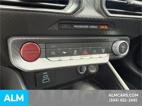 Used 2025 Ford Mustang GT RWD image 17