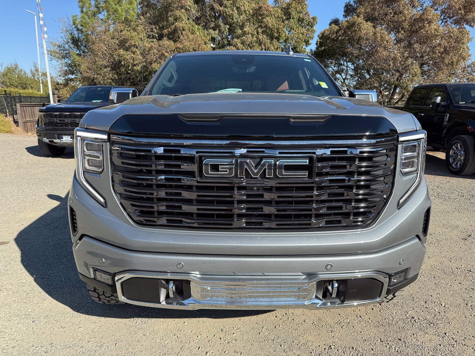 Used 2025 GMC Sierra 1500 Denali Ultimate AWD/4WD image 9