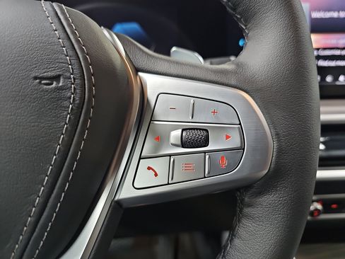 New 2026 BMW X7 xDrive40i w/ Premium Package image 20