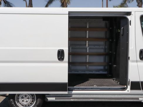 Used 2025 RAM ProMaster 2500 w/ U-Haul Equipment Group FWD image 11