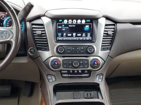 Used 2019 Chevrolet Suburban Premier image 31