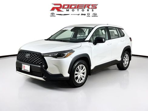 Certified 2025 Toyota Corolla Cross L AWD/4WD image 8