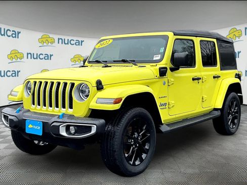 Used 2022 Jeep Wrangler Unlimited Sahara AWD/4WD image 3