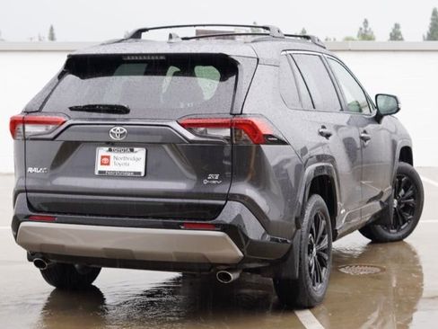 Certified 2025 Toyota RAV4 SE image 7