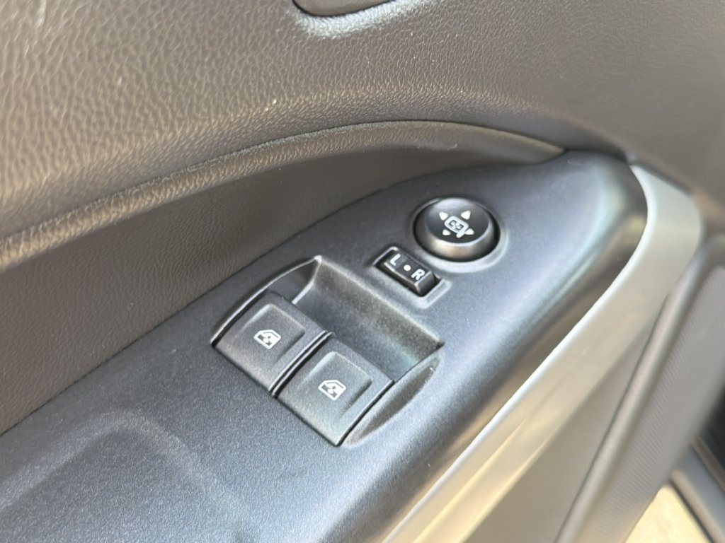 Used 2021 Chevrolet Colorado LT w/ Fleet Safety Package RWD image 18