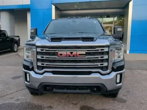 Used 2020 GMC Sierra 2500 SLE image 3