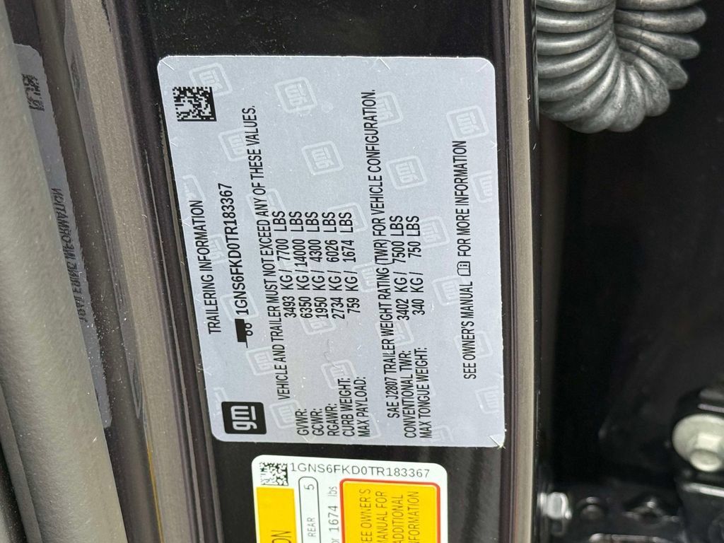 Used 2026 Chevrolet Suburban Premier AWD/4WD image 33
