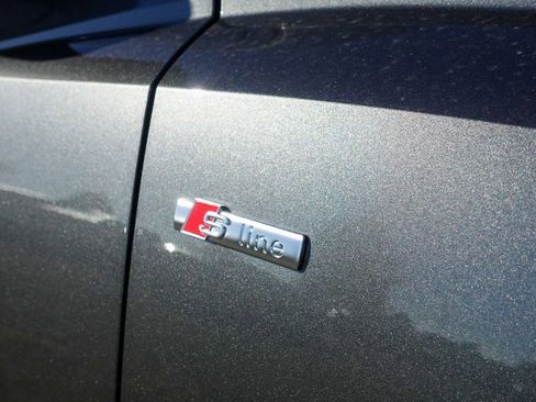 New 2025 Audi Q3 2.0T Premium Plus image 7