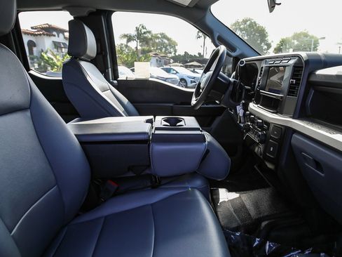 Used 2024 Ford F250 XL w/ 360-Degree Camera Package AWD/4WD image 17