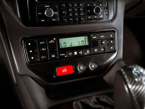 Used 2013 Maserati GranTurismo Sport RWD image 12