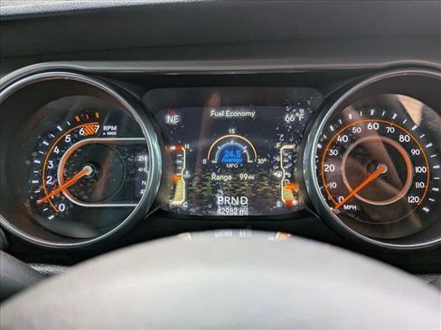 Used 2018 Jeep Wrangler Unlimited Sahara w/ Cold Weather Group image 12