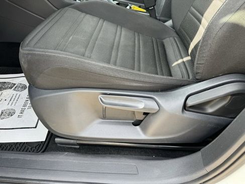 Used 2023 Volkswagen Tiguan S image 12