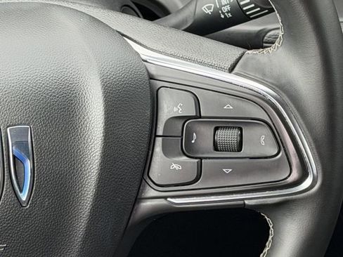 Used 2025 Buick Encore GX Preferred FWD image 13