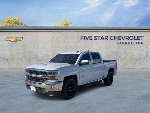 Used 2018 Chevrolet Silverado 1500 LT w/ Texas Edition image 4