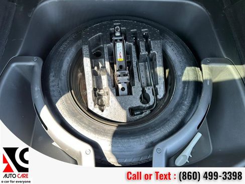 Used 2014 Jeep Grand Cherokee Limited image 15