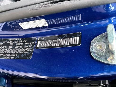 Used 2022 Kia Forte LXS FWD image 18