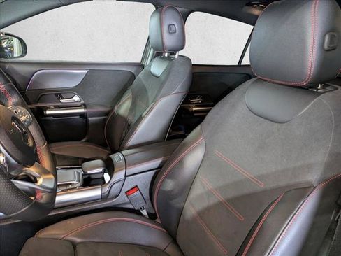 Certified 2022 Mercedes-Benz GLA 250 image 18