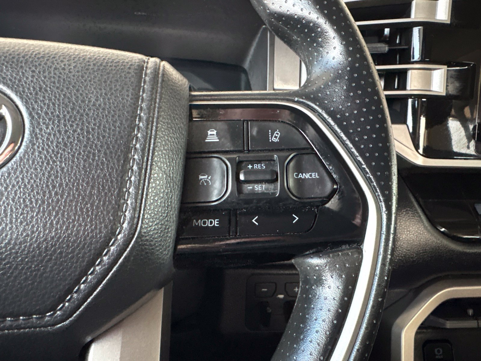 Used 2024 Toyota Tundra SR5 AWD/4WD image 27