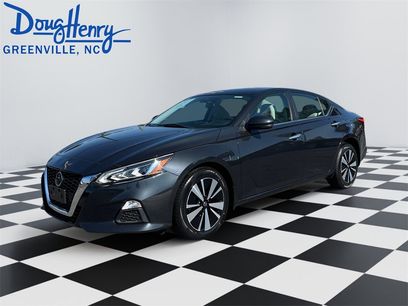 Used 2021 Nissan Altima 2.5 SV w/ SV Premium Package