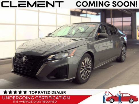 Used 2025 Nissan Altima 2.5 SV FWD image 1