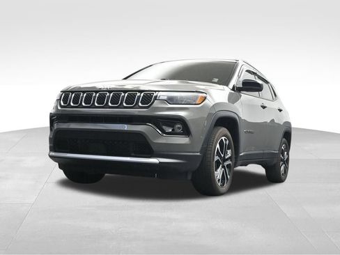 Used 2023 Jeep Compass Limited AWD/4WD image 9