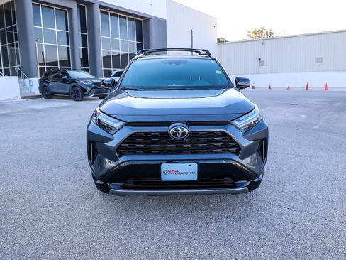 Used 2025 Toyota RAV4 XSE AWD/4WD image 3