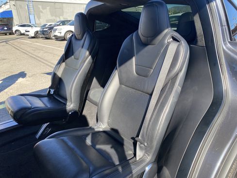 Used 2016 Tesla Model X P90D image 14