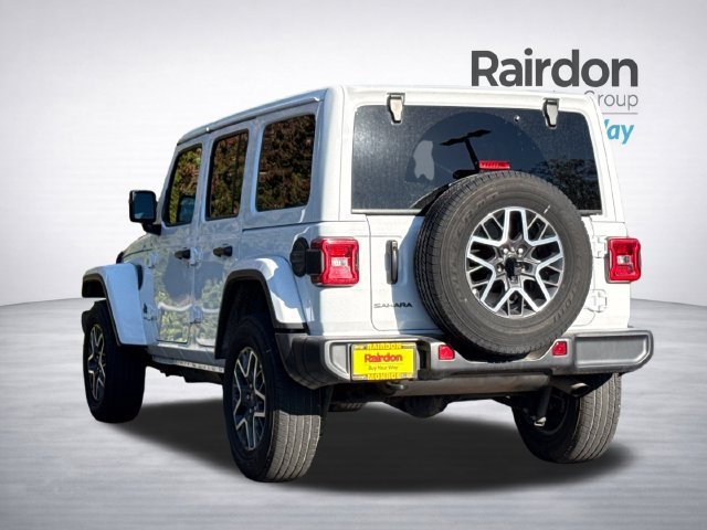 Used 2025 Jeep Wrangler Unlimited Sahara AWD/4WD image 6