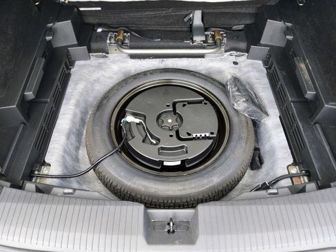 Used 2024 Nissan Rogue SV FWD image 54