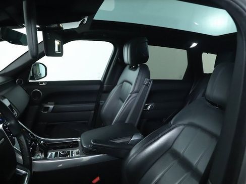 Used 2019 Land Rover Range Rover Sport HSE image 18