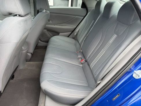 Used 2021 Hyundai Elantra SEL w/ Cargo Package image 14