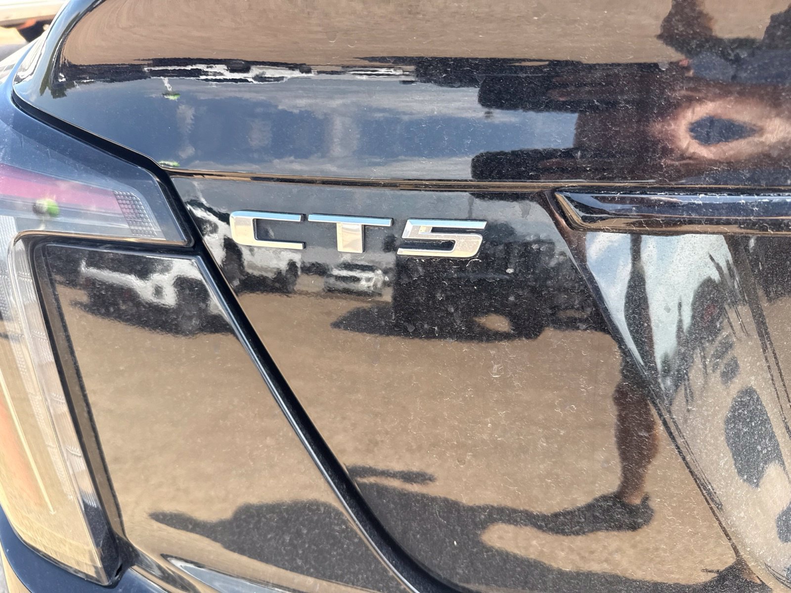 Used 2021 Cadillac CT5 V w/ Premium Package RWD image 9