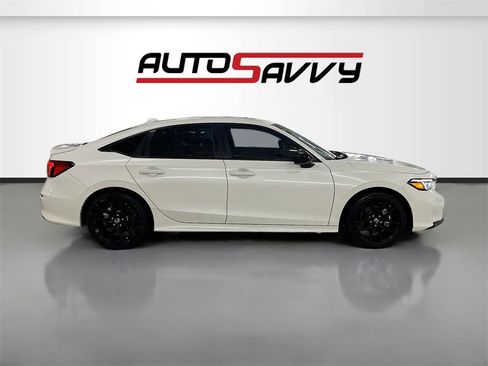 Used 2025 Honda Civic Sport image 8