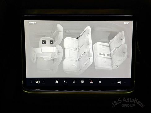Used 2024 Tesla Model X AWD/4WD image 31